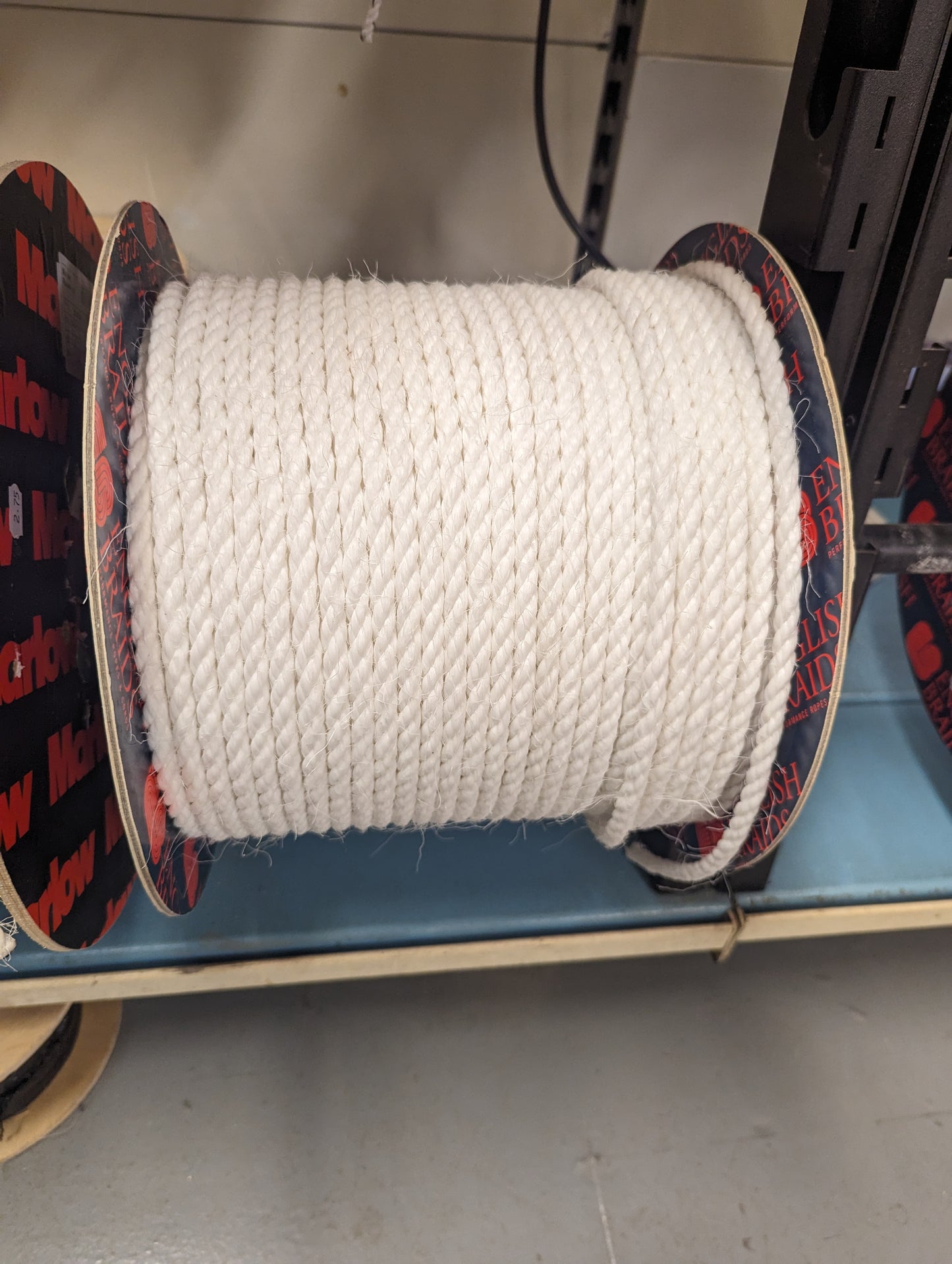 8mm White 3 Strand Staple Spun Polypropylene Rope