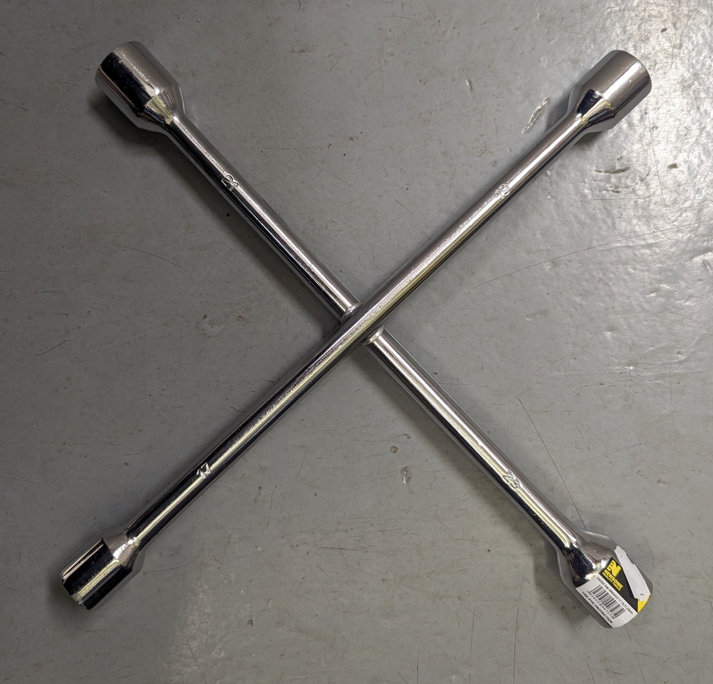 Newsome Cross Rim Wrench 17,19,21,23mm