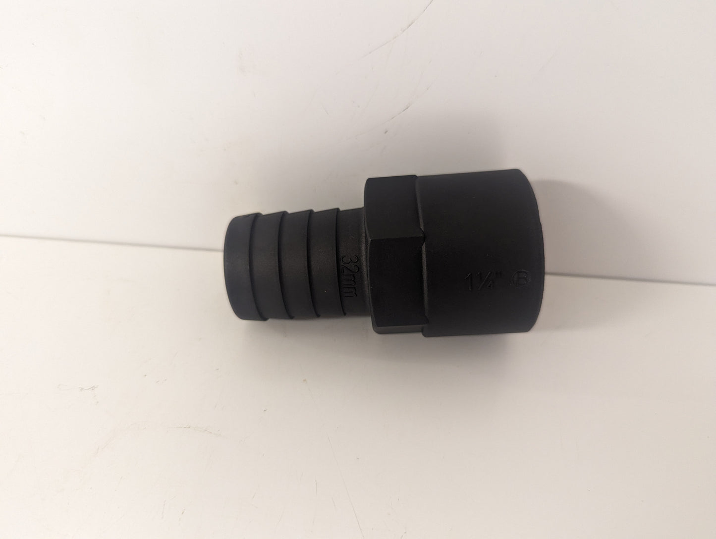 Hose Tail 32mm - 1.1/4" BSP female thread