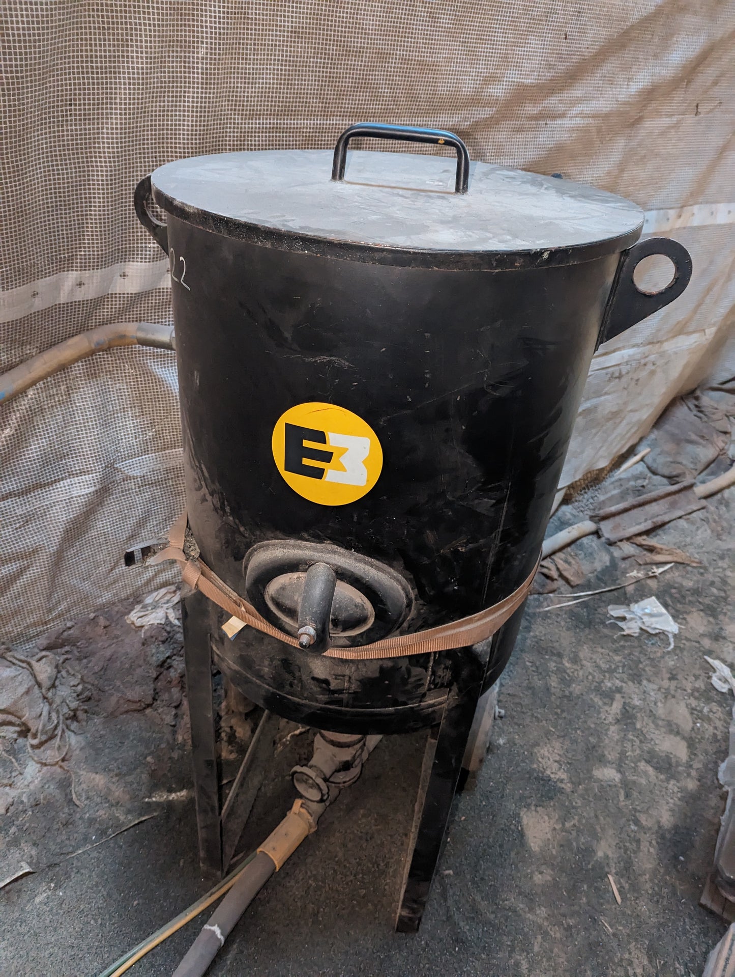 Blast Pot - dry blasting