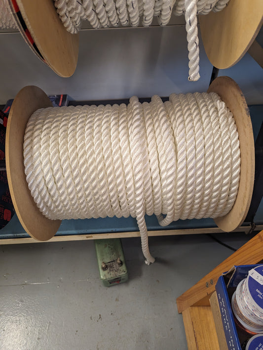 16mm White 3 String Nylon Rope